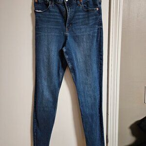 GAP Denim 12/31 Long High Rise Universal Legging